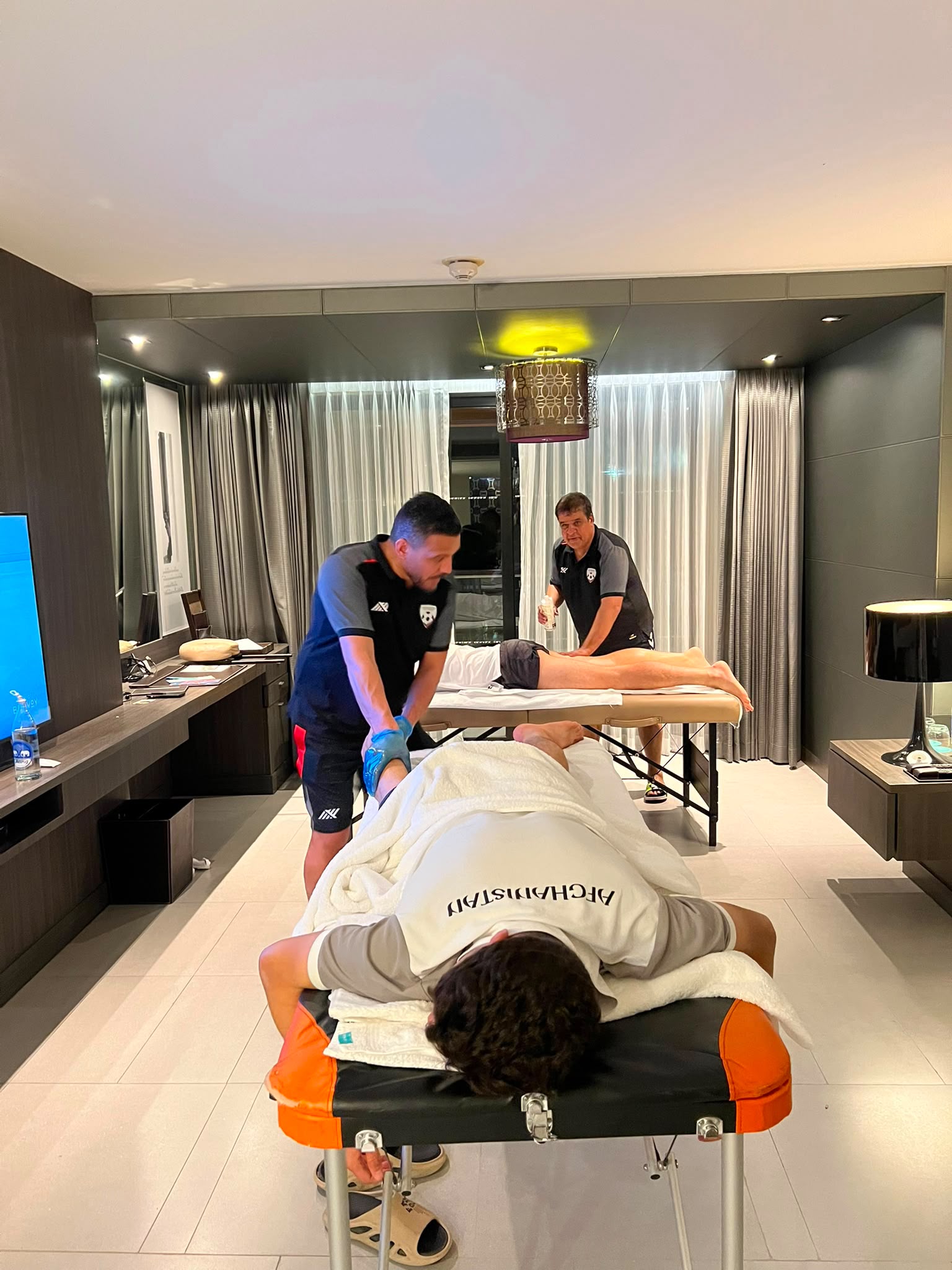 Mobile physiotherapy suite scene, further frame